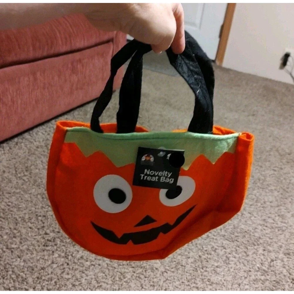 Lot of 2 Novelty Treat Bags Pumpkin Cat Multicolor Silly Face Tote Party Purse